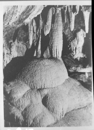 Misc. Caves, Interior Formations at Clough Cave