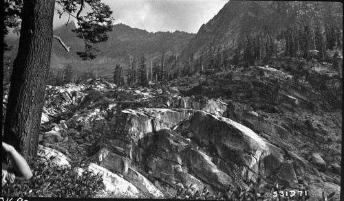 Trail routes, Exfoliation, Weathering,Glaciated Steps, trail between lower Hamilton lake and Hamilton lake