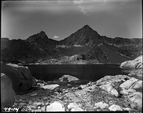 Columbine Lake, Sawtooth Peak. Misc. Glaciation