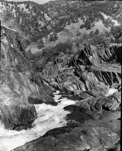 Middle Fork Kaweah River below Paradise Bridge. Misc. Falls, Misc. Geology