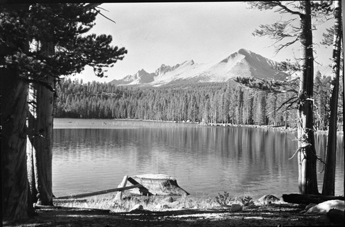 Moraine Lake, Kaweah Peaks