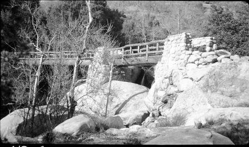 Hospital Rock, SNP. Bridges, Hospital Rock