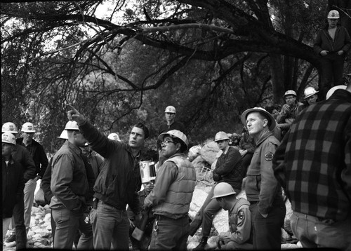 Training Activities, Ranger Activities, NPS Individuals, River Rescue Training. Charlie Castro in center