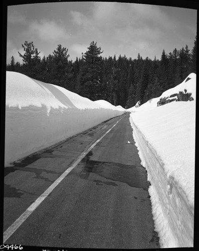 Winter Scenes, Highway between lodgepole and Little Baldy Saddle