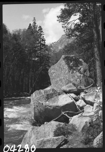 Middle Fork Kings River, Tehipite Valley