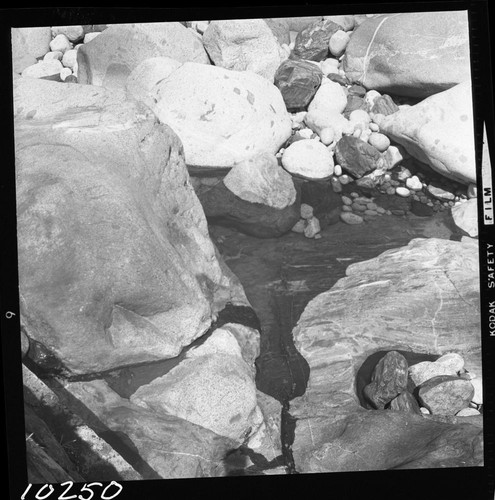 Middle Fork Kaweah River. Low water Pools