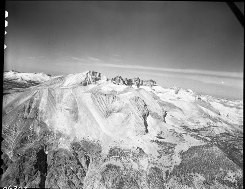 Kaweah Peaks (aerial)