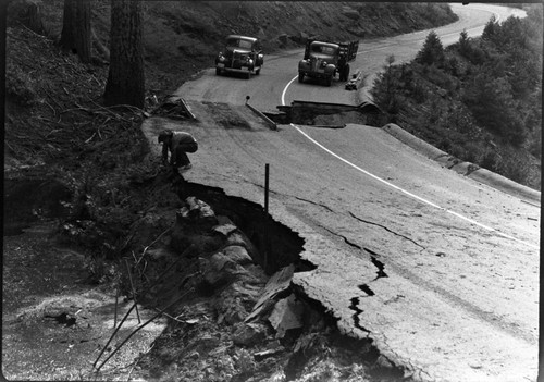 Wayne Alcorn, 5001121, Generals Highway, Grant Grove area, KCNP, Flood and Storm Damage, washout near the "Wye"