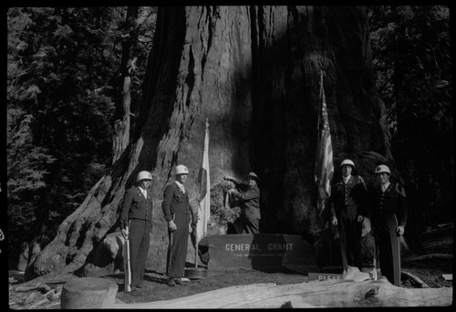 Nations Christmas Tree Ceremony 1950. Park Superintendents Supt. E.T. Scoyen