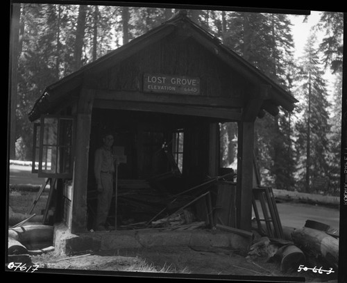 Accidents & Wrecks, wreck of Lost Grove Entrance Station