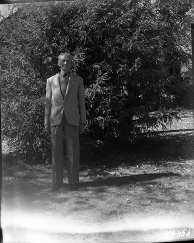 Historic Individuals, Col. Hamilton, Supt. Sequoia Park 1904 upon his return to park. Park Superintendents. Once Captain Hamilton