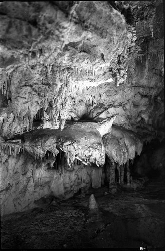 Crystal Cave, Junction Room, Interior Formations