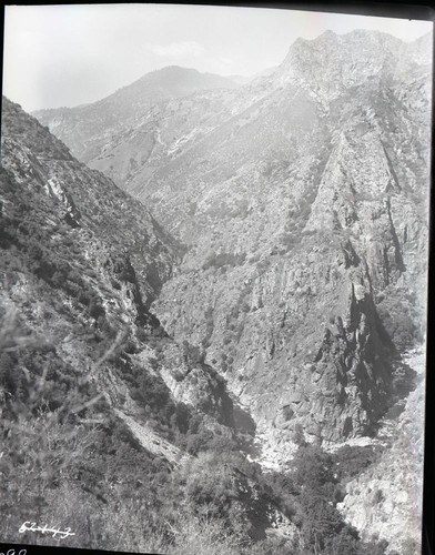 South Fork Kings Canyon, Down stream from near Horseshoe Bend