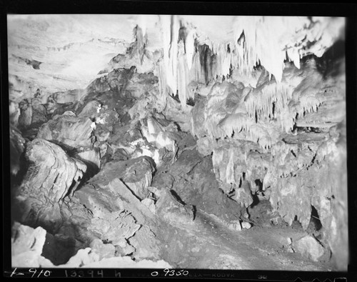 Crystal Cave Interior Formations, Marble Hall