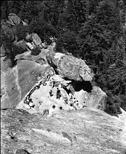 Hiking, Visitors on Moro Rock