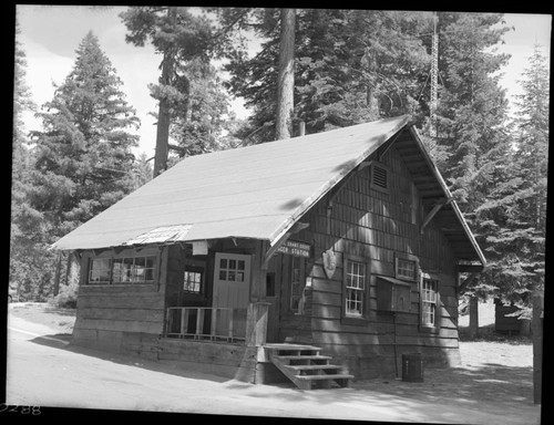 Ranger Stations, Grant Grove Ranger Station