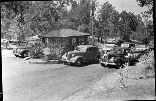 Buildings and Utilities, Vehicular Use, traffic at entrance station