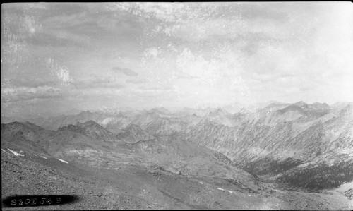 Trail routes, glaciated canyons, view north into uppers Bubbs Creek, John muir Trail Change, Leeft pannel of a three panel panorama, 300000