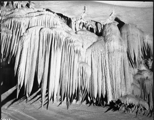 Crystal Cave, Drapery Formations in the Big Room, Interior Formations