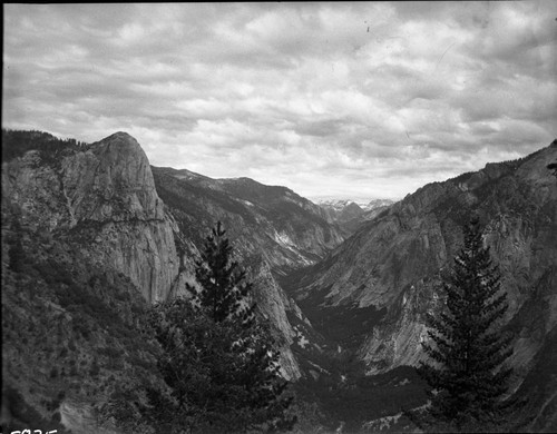 Tehipite Dome, Tehipite Valley