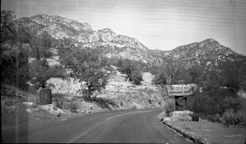 Signs, Old entrance sign setup at Ash Mountain. Generals Highway