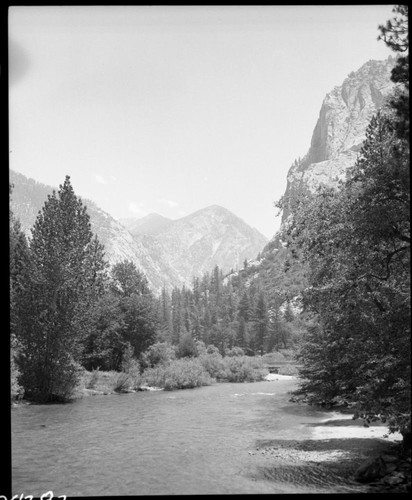 South Fork Kings River, Zumwalt Meadow area