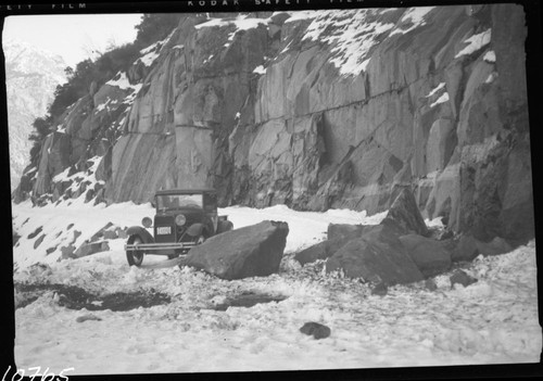 Kings Canyon, Sequoia Nat. Forest, Vehicle and equipment, floods and storm damage, roads. Kings Canyon road rockslide near Yucca Point