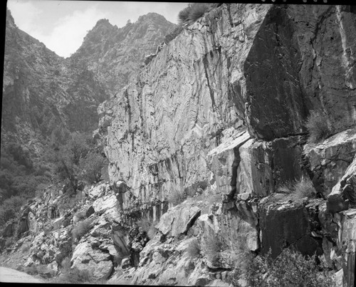 Misc. Geology, folded limestone about 2 miles above Boyden Cave. NPS Individuals