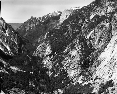 Tehipite Valley, Aerial from upstream. Ridges, Tombstone Ridge