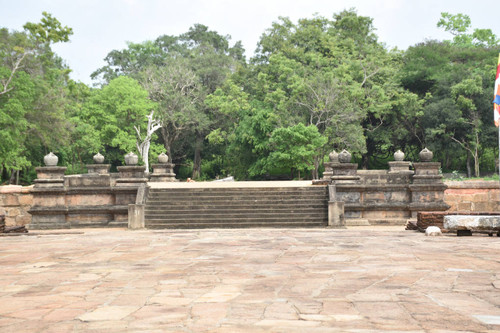 Abhayagiri Stūpa