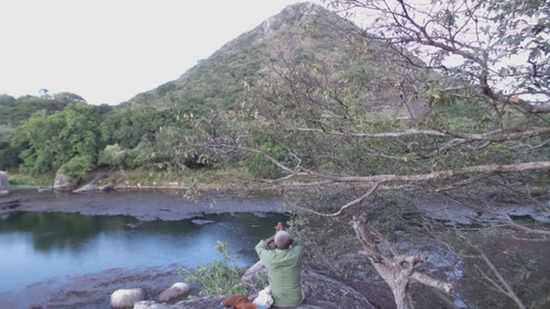 Kaludiya Pokuna (Black Water Pool)