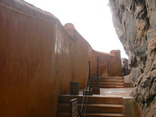 Sigiriya rock: Mirror Wall