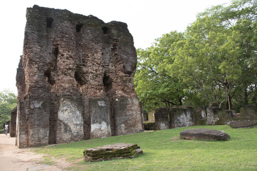 Palace of King Parākramabāhu the Great: Exterior view