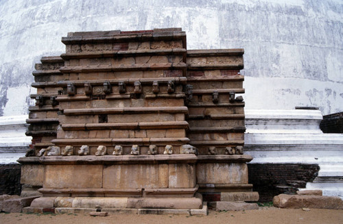 Vāhalkada