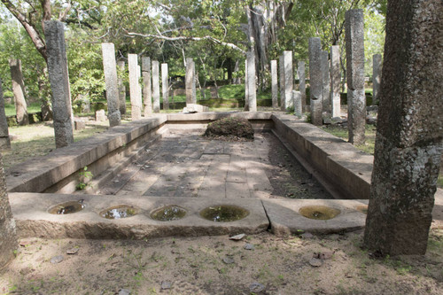 Hot water bath house/Jantāghara