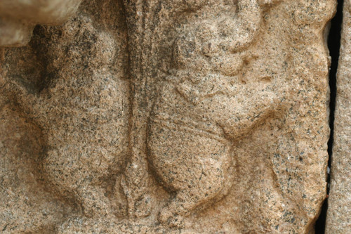 Vāhalkada: Pillar