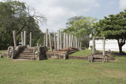 Image houses: Pillars: Guardstones: Balustrades: Pillars: Mandapa