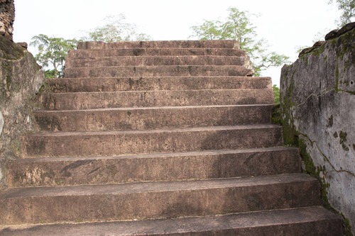 Palace of King Parākramabāhu the Great: Stairway