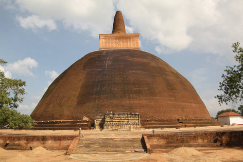 Abhayagiri Stūpa: Vāhalkada: Moonstone