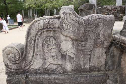 Vatadāgē: Balustrade: Makara: Lion figure