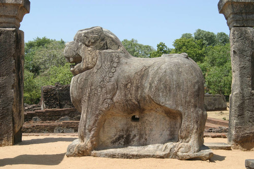 Council Chamber of King Nissankamalla (1187-1196 AD): The king's lion throne