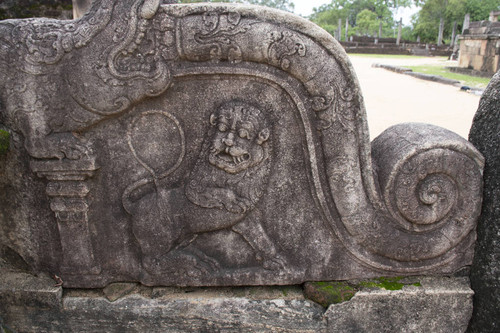 Vatadāgē: Balustrade: Makara: Lion figure