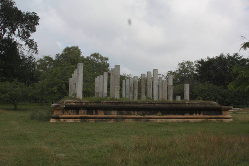 Ruin: Pillars: Monastic edifice (Image house/Chapter house)