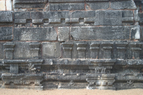 Nālanda "Gedigē" shrine (image house)