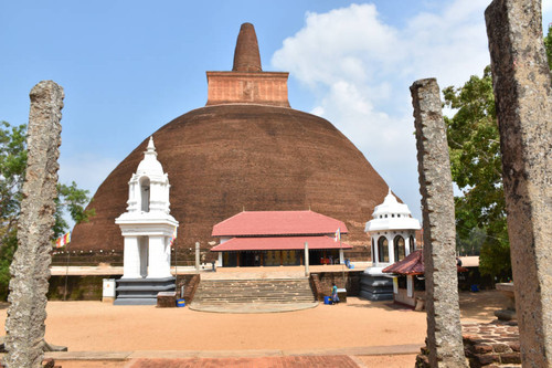 Abhayagiri Stūpa