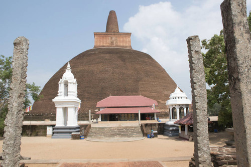 Abhayagiri Stūpa