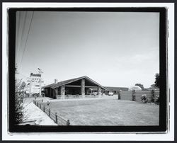 Rustic Motel, Santa Rosa, California, 1961