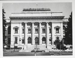 Third Street entrance of Sonoma County Courthouse, Santa Rosa, California, 1959