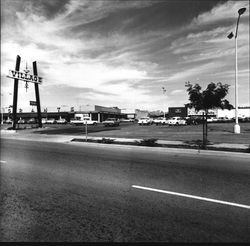 Montgomery Village Shopping Center viewed from Farmers Lane