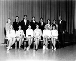 Michael Panas of Summit Savings and Loan with a group of students, Santa Rosa, California, 1968